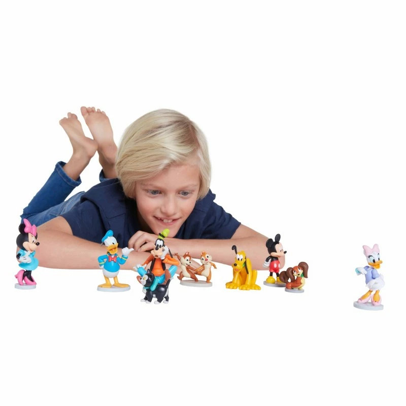 Mickey And Friends Deluxe Figurine Playset - Image 2