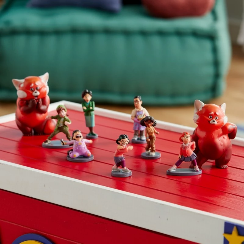 Turning Red Deluxe Figurine Playset - Image 2